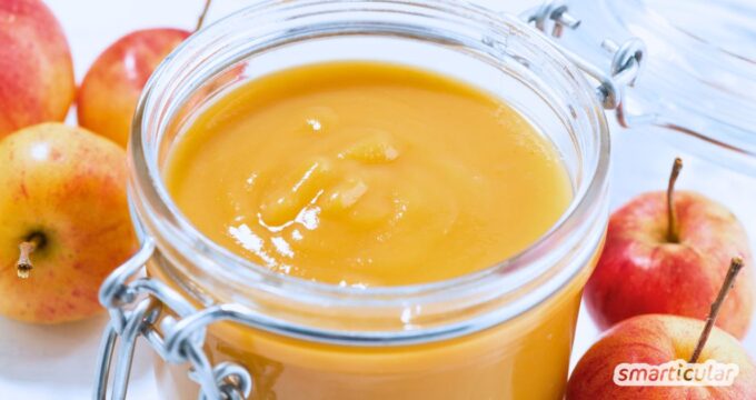 Für selbstgemachtes Apfelmark brauchst du nur zwei Zutaten. Es eignet sich perfekt als Zuckeralternative für Backwaren, Desserts und Co.