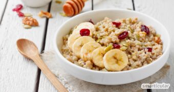 Entdecke, wie du Buchweizen-Porridge ganz einfach selbst zubereitest. Regional, von Natur aus glutenfrei und besonders bekömmlich.