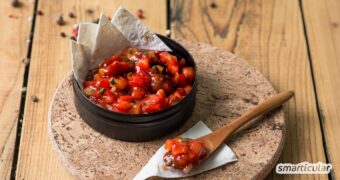 Erdbeer-Salsa ist ein fruchtig-würziger Allrounder, den du einfach selbst machen und vielseitig als Dip, Aufstrich oder zum Grillen verwenden kannst.