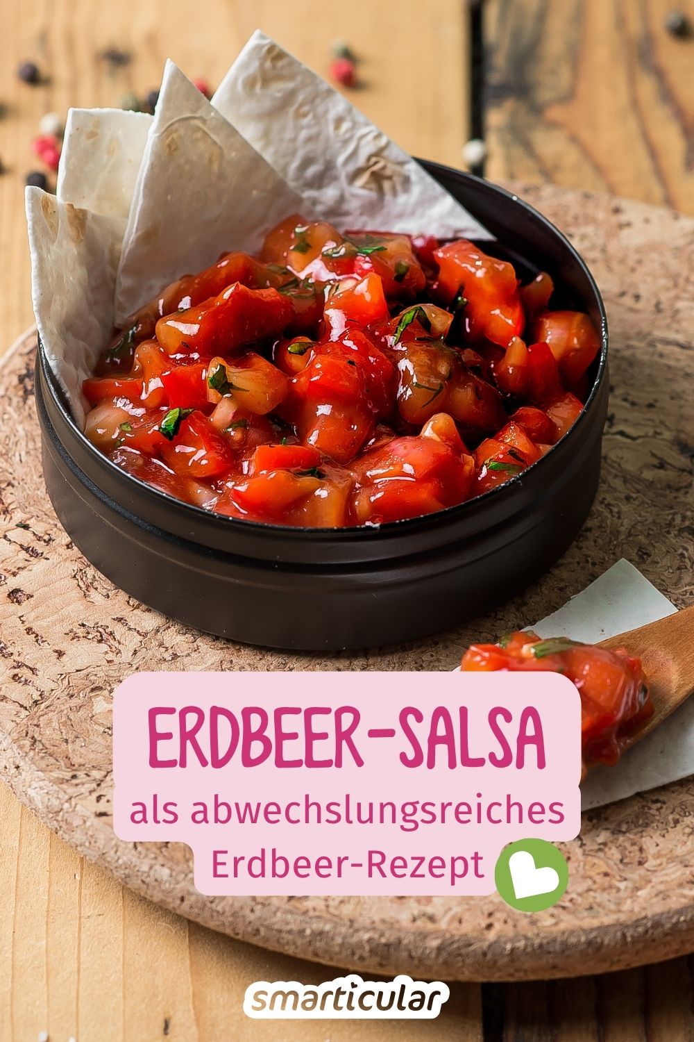 Erdbeer-Salsa ist ein fruchtig-würziger Allrounder, den du einfach selbst machen und vielseitig als Dip, Aufstrich oder zum Grillen verwenden kannst.