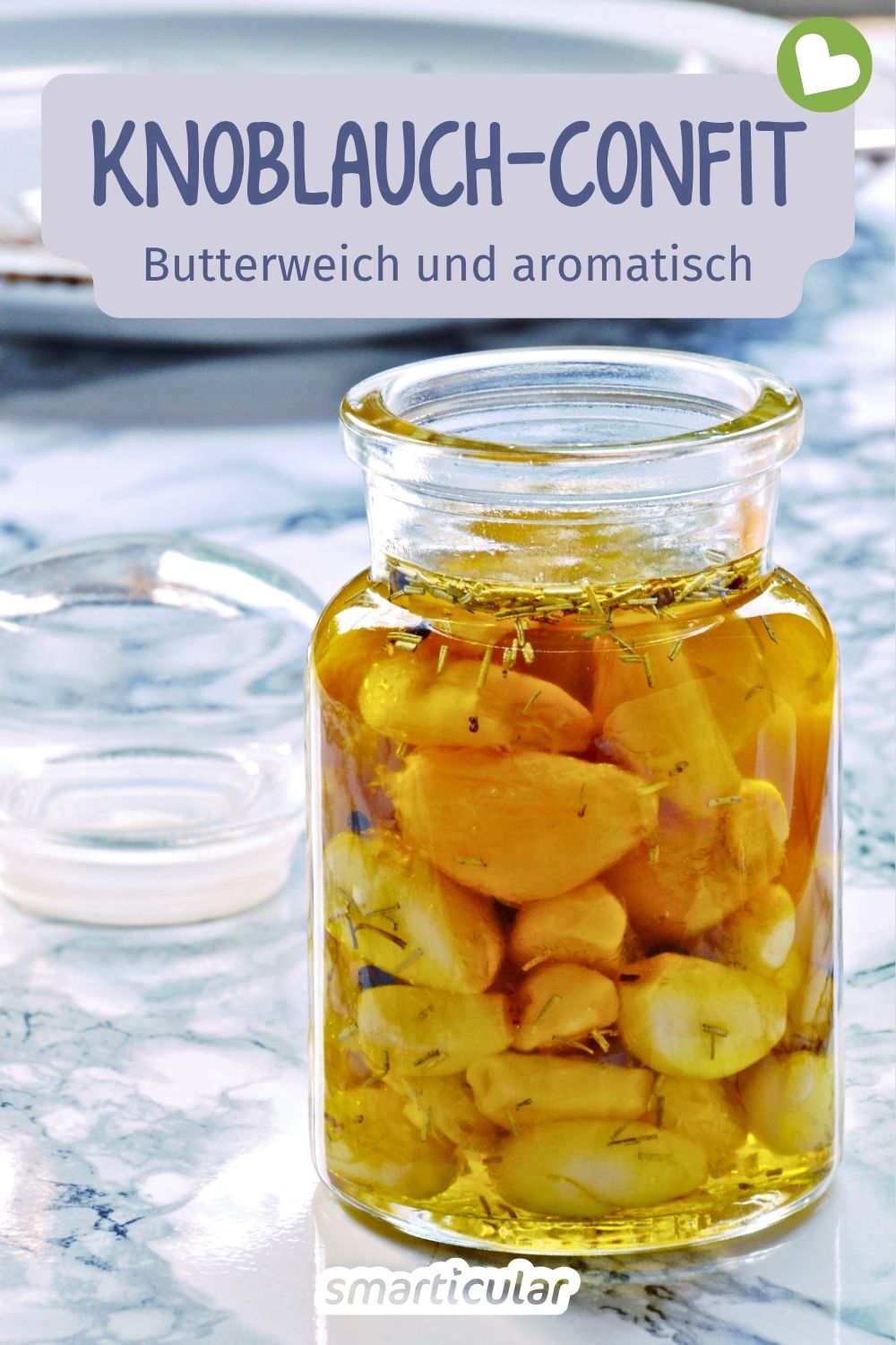 Knoblauch-Confit selber machen! Entdecke das Rezept für butterweiche Zehen 🧄 und aromatisches Öl. Und erfahre wie du Botulismus vermeidest.