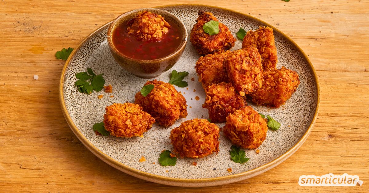 Knusprige Tofu-Nuggets einfach selber machen! Mit diesem Rezept gelingt die vegane Alternative lecker in Ofen, Pfanne oder Airfryer.