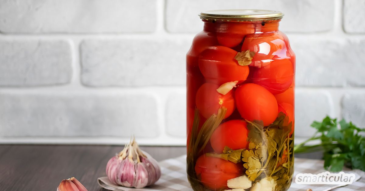 Entdecke vielseitige Methoden um Tomaten einzulegen für frische und getrocknete Tomaten von Kräuteröl bis süß.