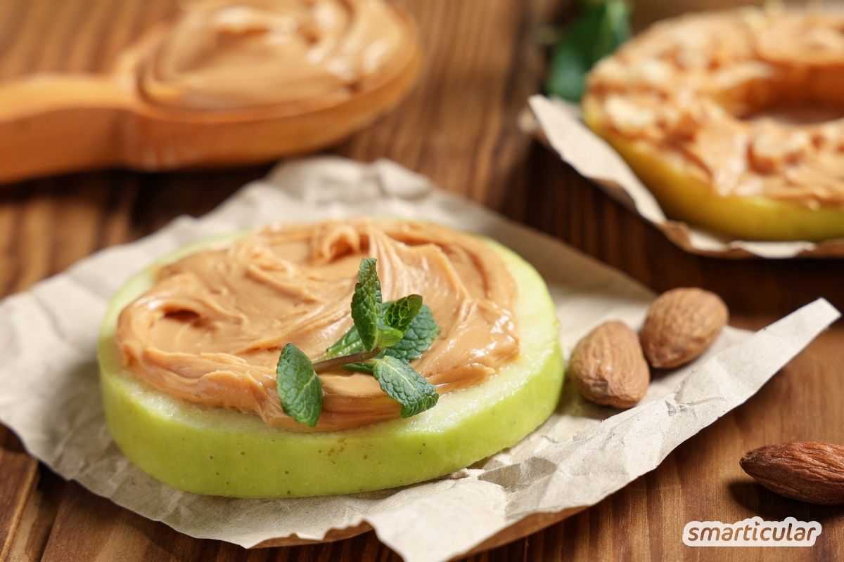 Ständiges Snacken belastet den Körper. Erfahre, warum Essenspausen wichtig sind und wie du gesunde Zwischenmahlzeiten selber machst.