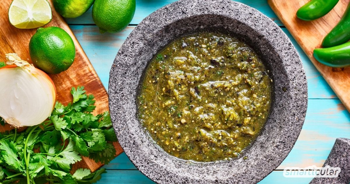 Authentische mexikanische Salsa verde einfach selber machen! Entdecke das klassische Rezept sowie Variationen mit regionalen Zutaten.